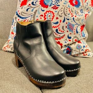 Troentorp Turner Black Mid, size 8.5 to 9 Women, EU size 39, leather clog boot